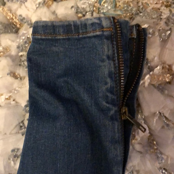 Guess Jeans - Picture 7 of 7